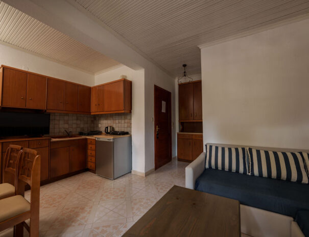 Family Apartment with Pool View_ (1)