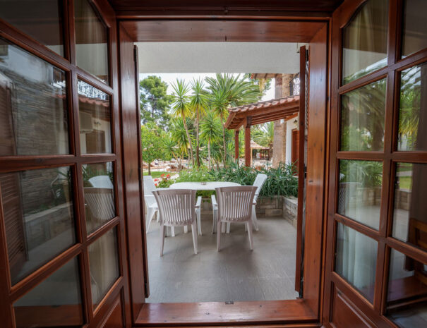 Family Apartment with Pool View_ (8)