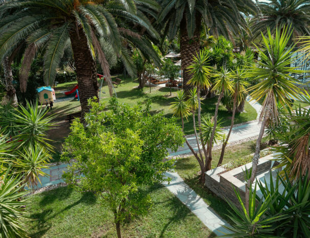 Superior Family Suite with Garden View_ (10)